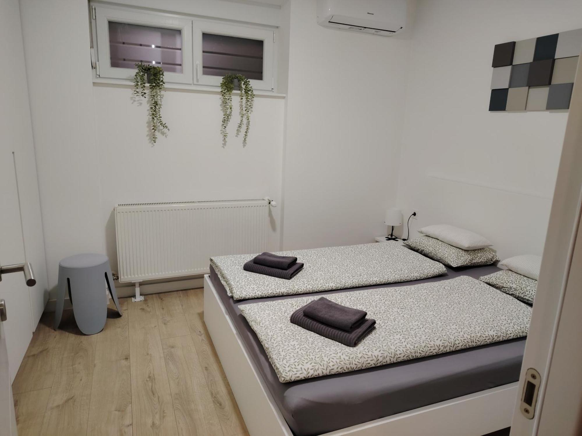 Apartman „Karolina” Nova Gradiska Eksteriør billede